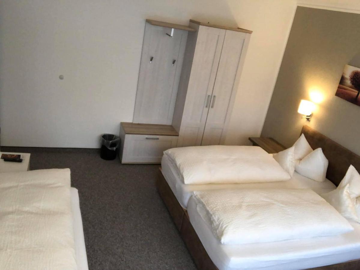 Sevda'S Hotel Garni Weinforth วิลลิงเงิน ภายนอก รูปภาพ