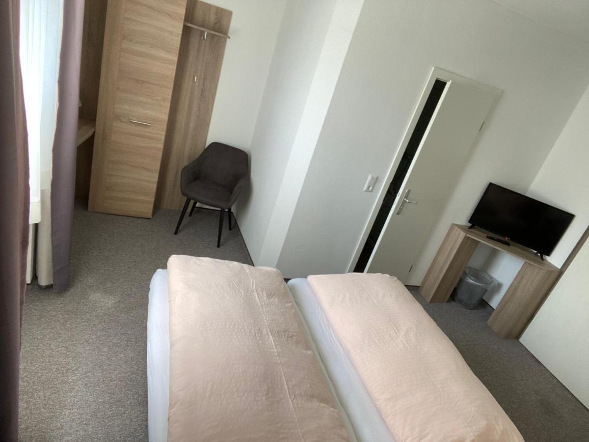 Sevda'S Hotel Garni Weinforth วิลลิงเงิน ภายนอก รูปภาพ