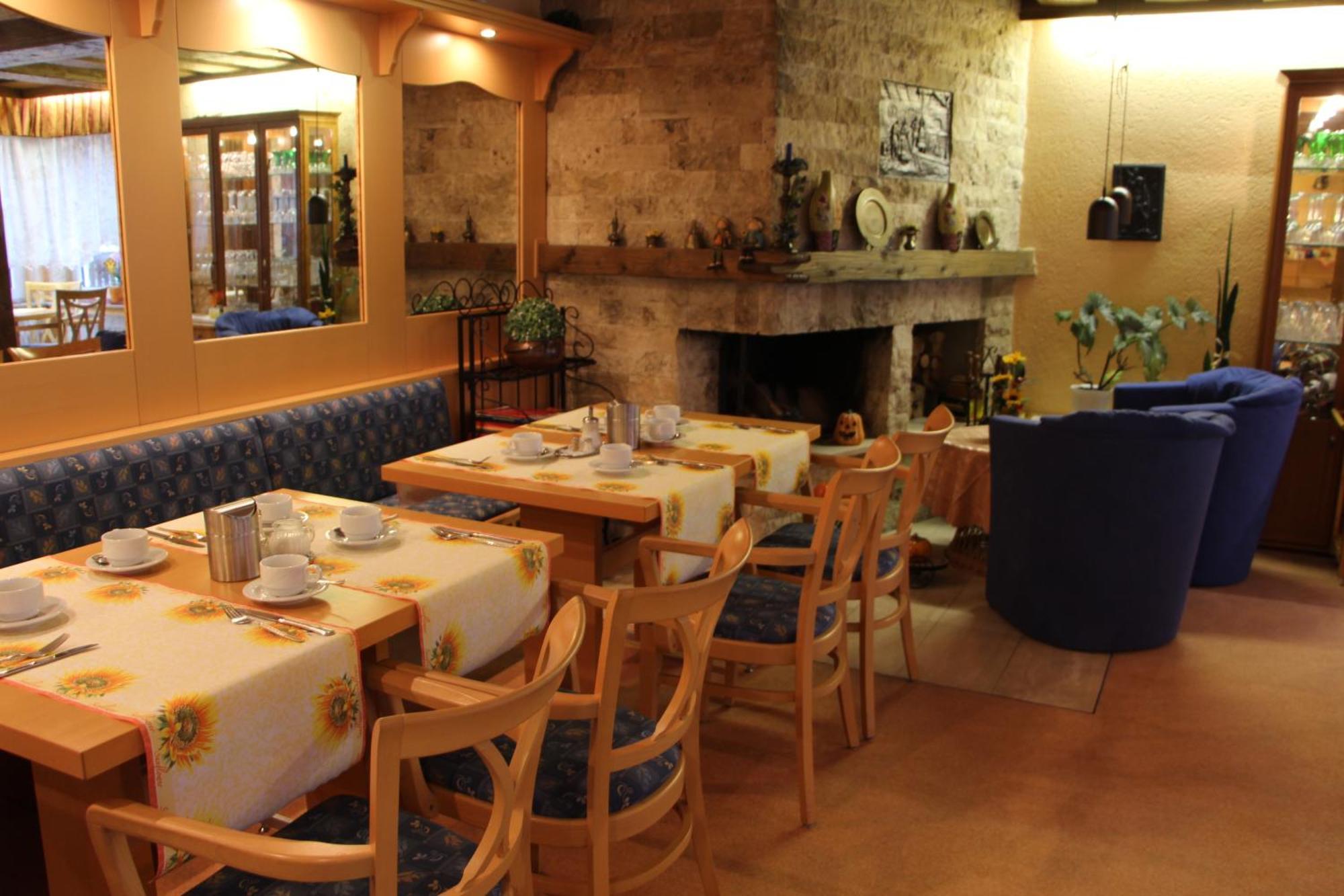 Sevda'S Hotel Garni Weinforth วิลลิงเงิน ภายนอก รูปภาพ